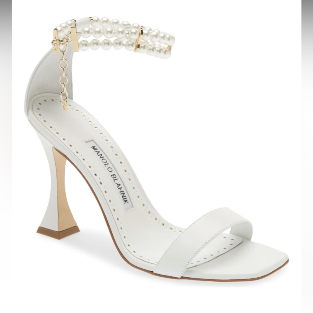 Manolo Blahnik Charona Imitation pearl ankle strap sandal size 35EU